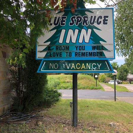 Ludington Blue Spruce Inn Exteriör bild